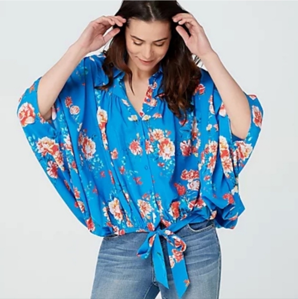 Tolani Collection Blue Floral Tie Front Blouse